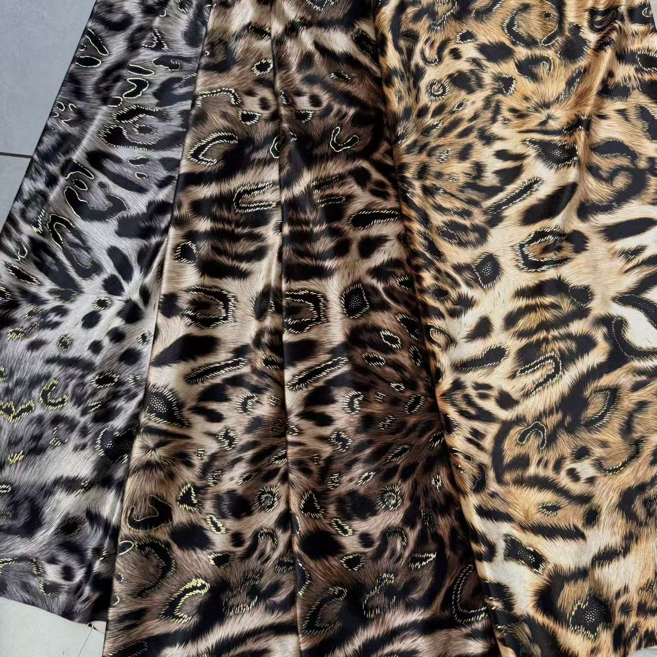 韩国绒印花豹纹