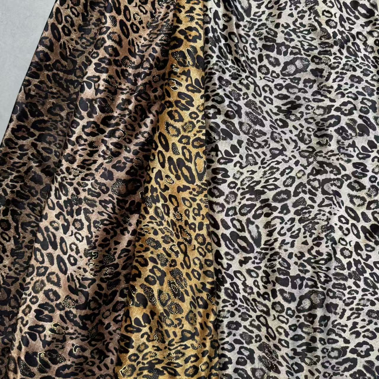 韩国绒印花豹纹