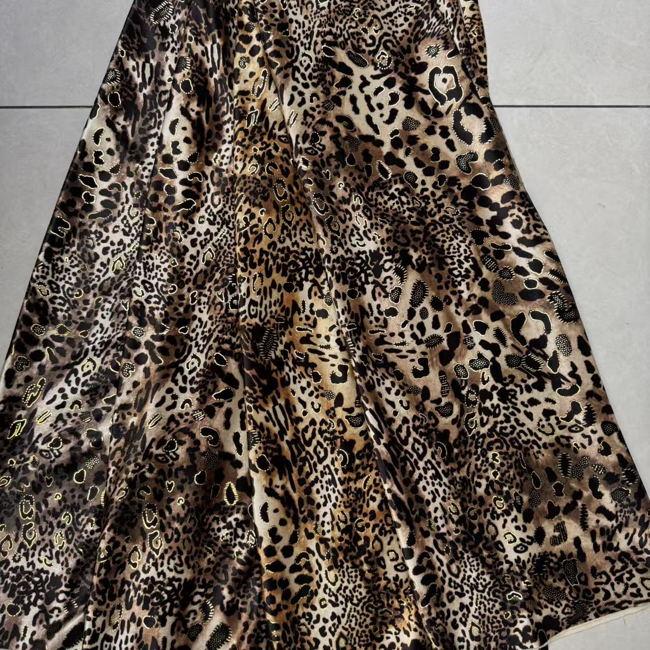 韩国绒印花豹纹