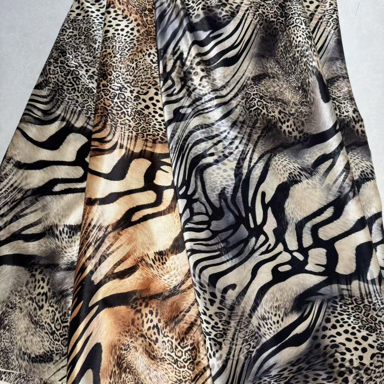 韩国绒印花豹纹