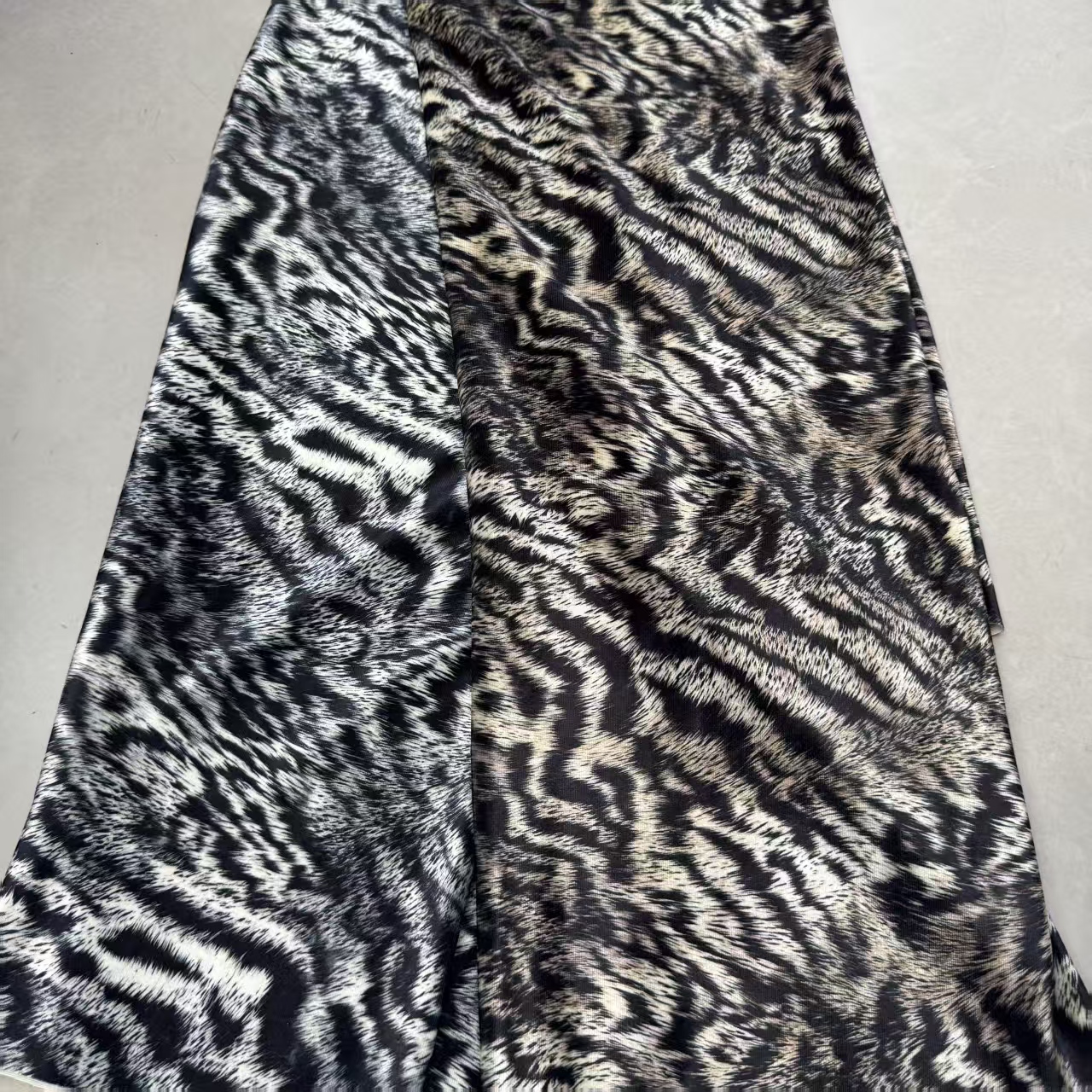 韩国绒印花豹纹